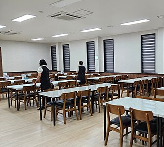 복지사 7명×8시간